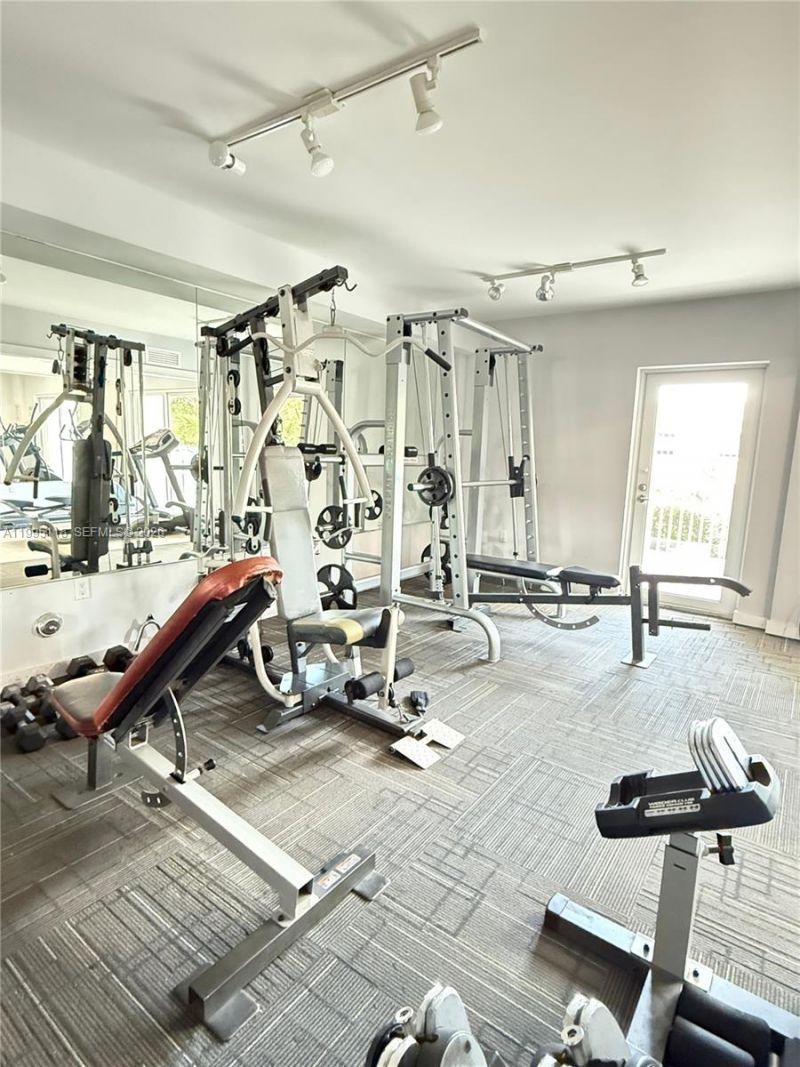 2740 SW 28th Ter, Unit 705, Miami, FL 33133 Photo