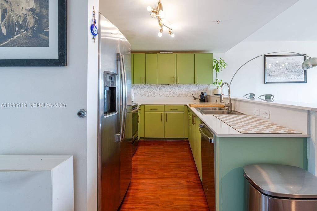 2740 SW 28th Ter, Unit 705, Miami, FL 33133 Photo
