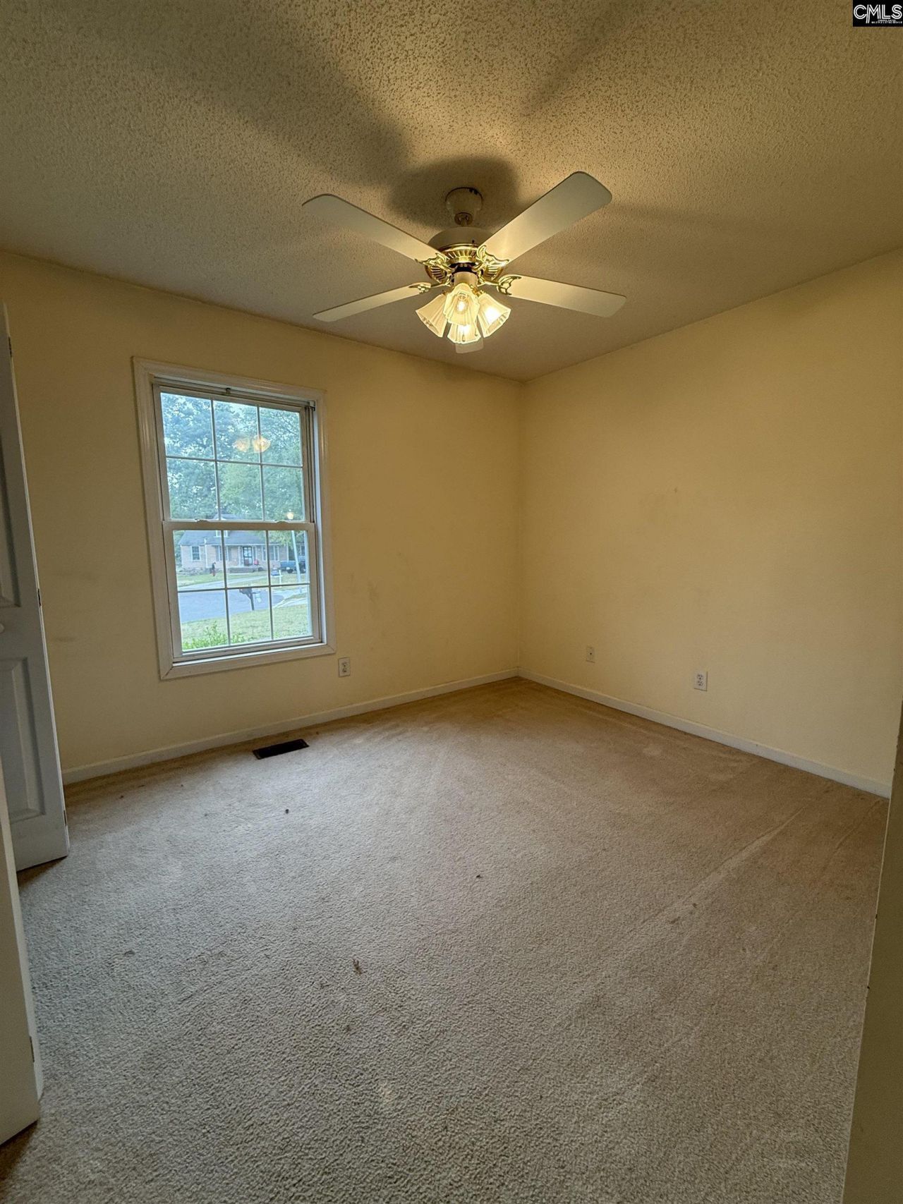 110 Brookfield Circle Photo 10