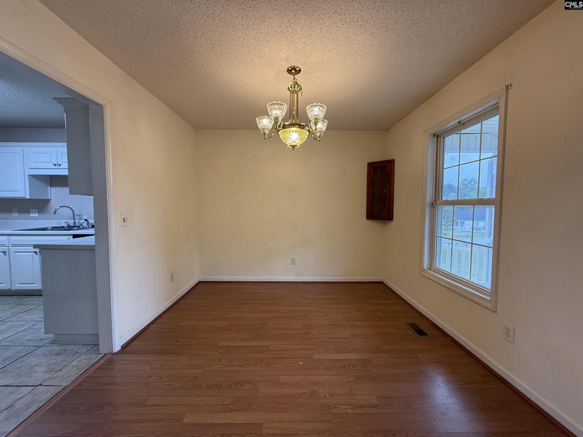 110 Brookfield Circle Photo 6