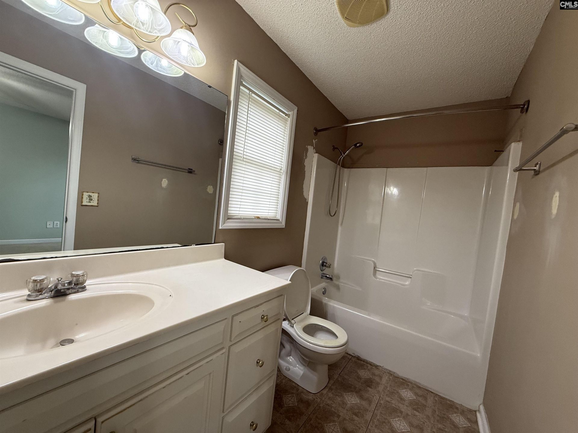 110 Brookfield Circle Photo 8