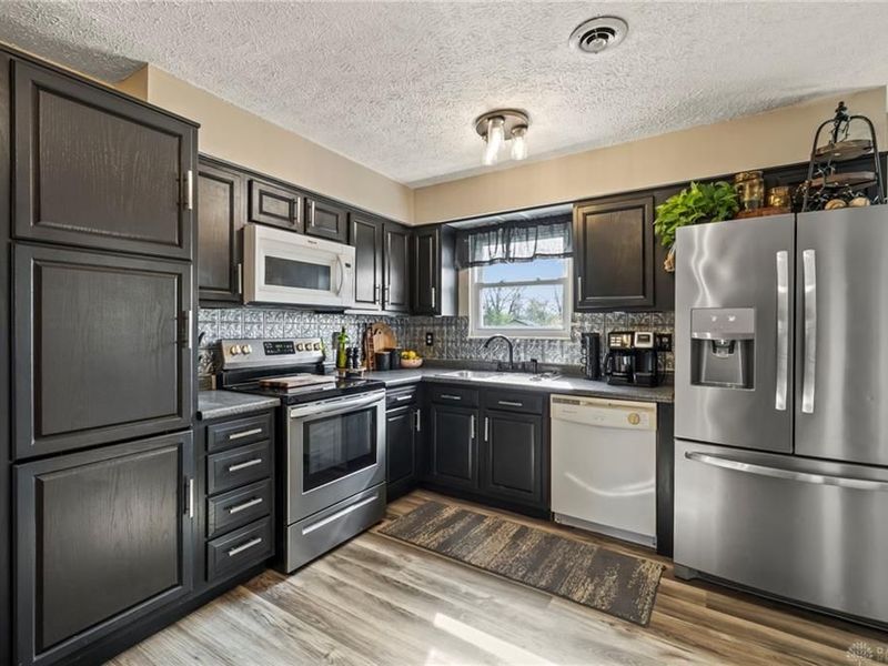 8969 Franklin Trenton Road, Franklin Township, OH 45005 Photo 33