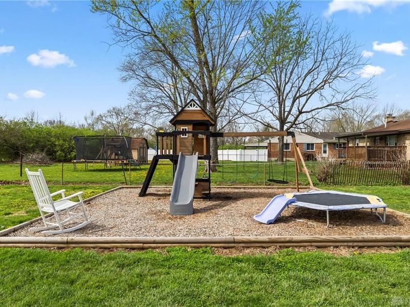 8969 Franklin Trenton Road, Franklin Township, OH 45005 Photo 8