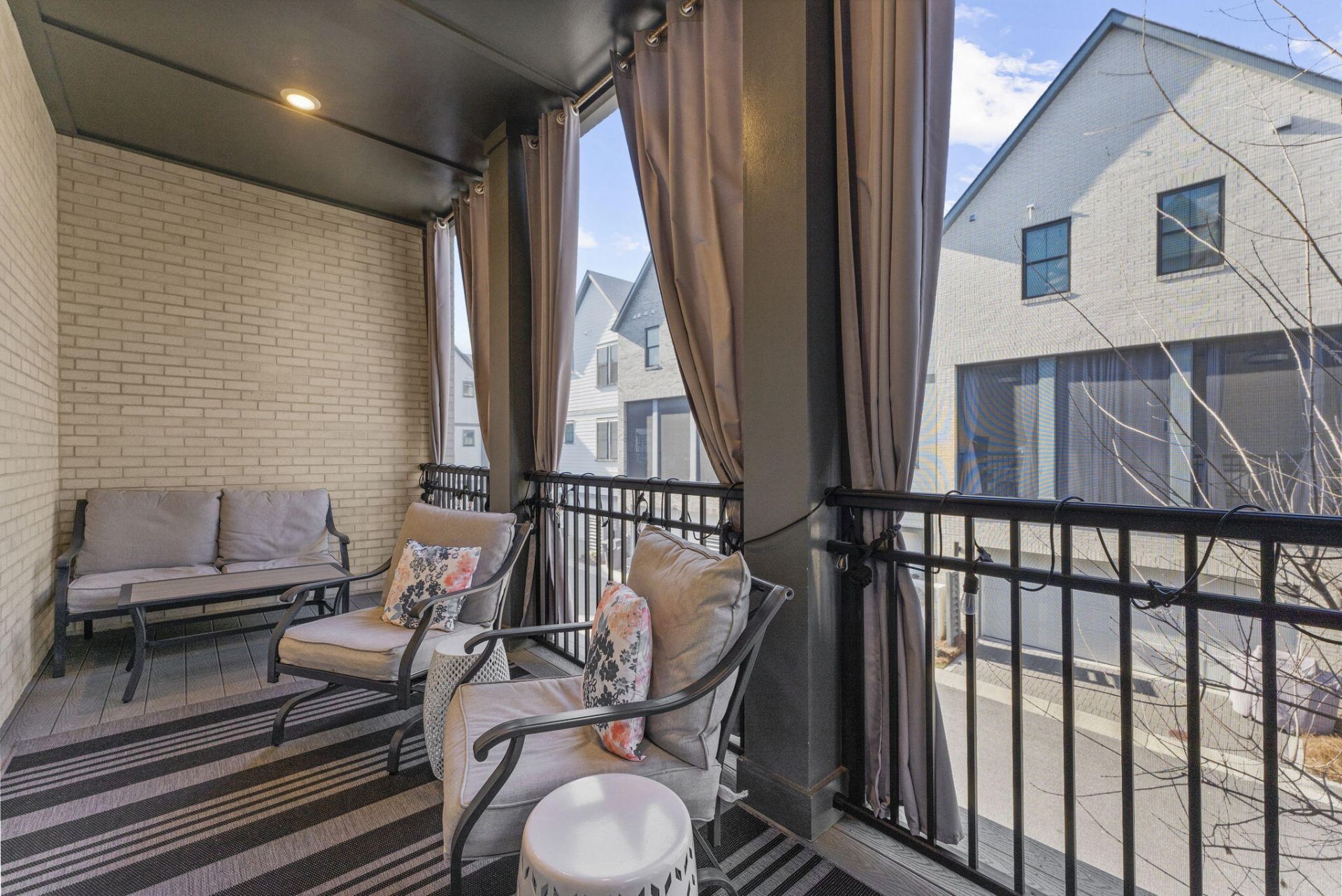 1617 Florentia Street Photo 29