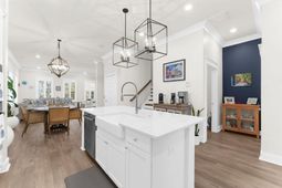 1617 Florentia Street photo 4