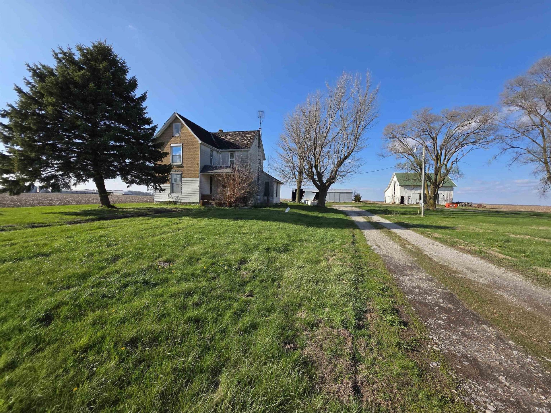 6105 E State Road 18, Galveston, IN 46932 Main Photo