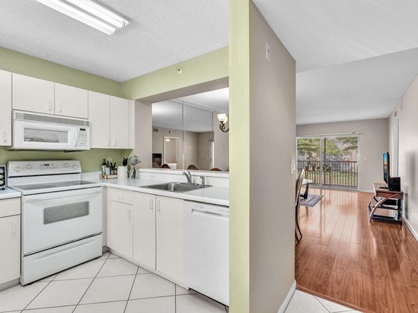 9537 Weldon Circle, Unit I213, Tamarac, FL 33321