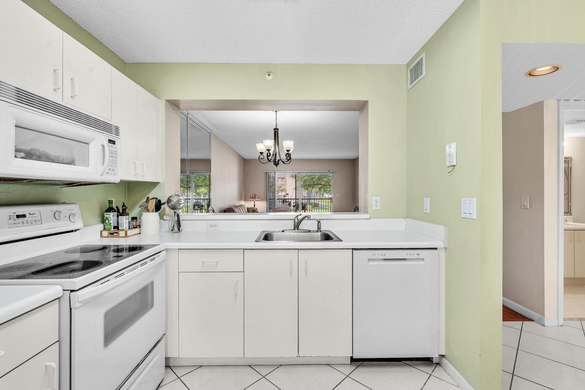 9537 Weldon Circle, Unit I213, Tamarac, FL 33321 Photo