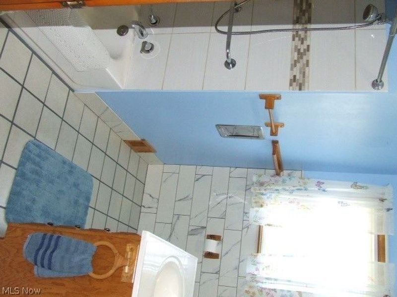 1366 Alphada Avenue, Akron, OH 44310 Photo 12