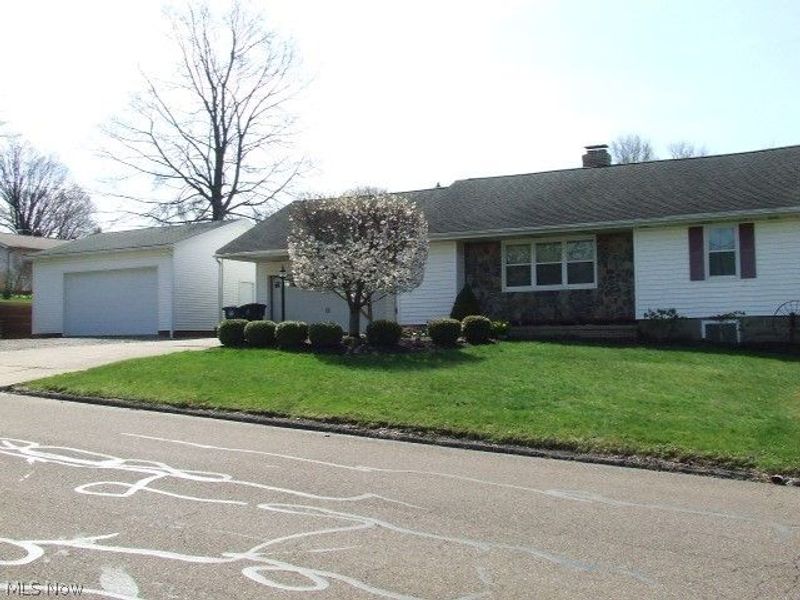 1366 Alphada Avenue, Akron, OH 44310 Photo 2