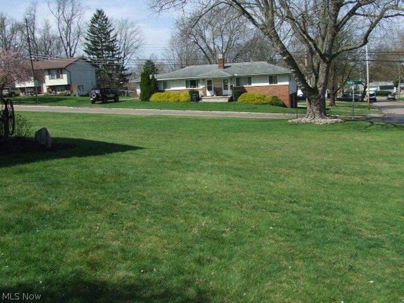 1366 Alphada Avenue, Akron, OH 44310 Photo 22