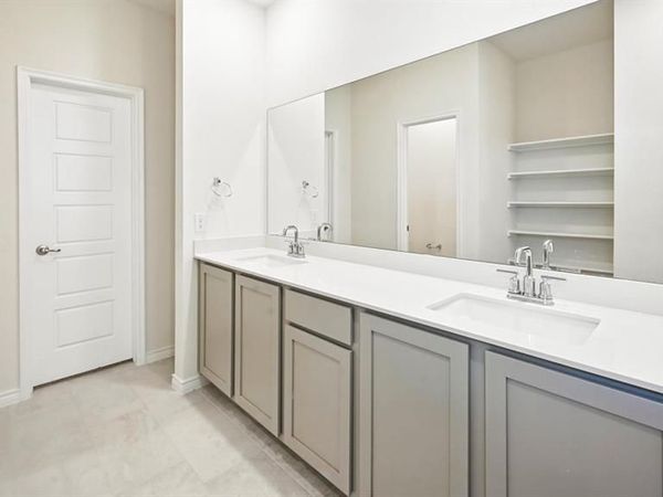 1313 Silent Peak Drive , Princeton, TX 75407