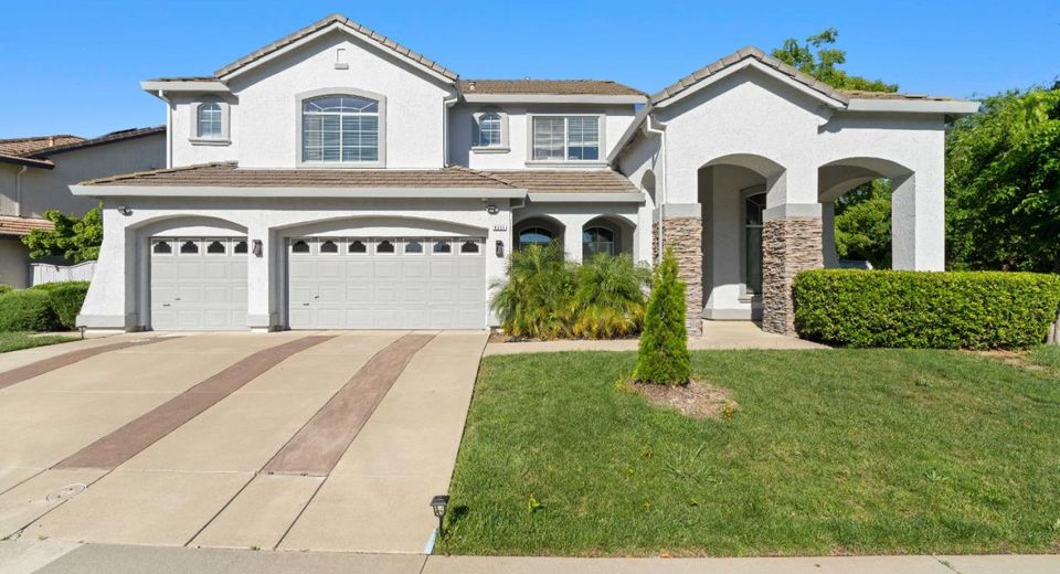 9331 Nestani Way, Elk Grove, CA 95758 Photo