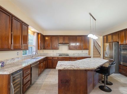 9331 Nestani Way, Elk Grove, CA 95758 Photo