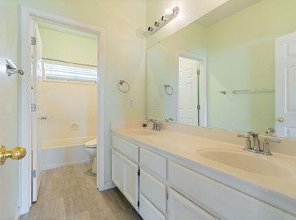 9331 Nestani Way, Elk Grove, CA 95758 Photo