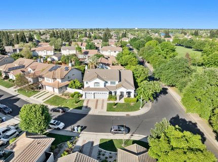 9331 Nestani Way, Elk Grove, CA 95758 Photo