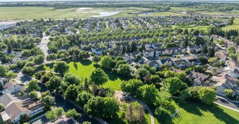 9331 Nestani Way, Elk Grove, CA 95758 Photo