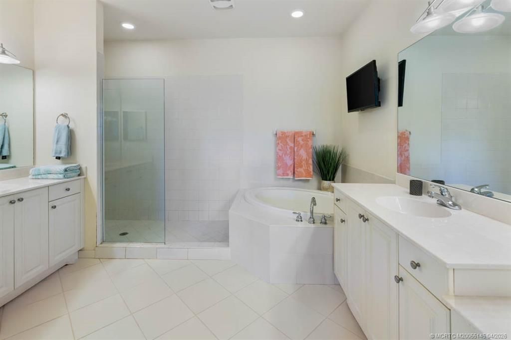 2371 SW Carriage Hill Terrace, Unit 202, Palm City, FL 34990 Photo