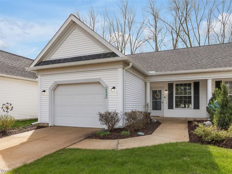 6960 Cottage Circle, North Ridgeville, OH 44039 Photo 1