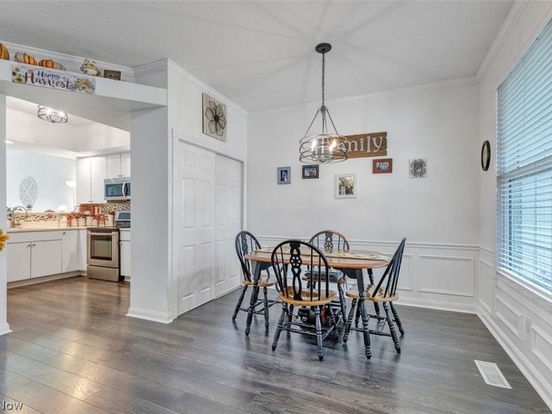 6960 Cottage Circle, North Ridgeville, OH 44039 Photo 8