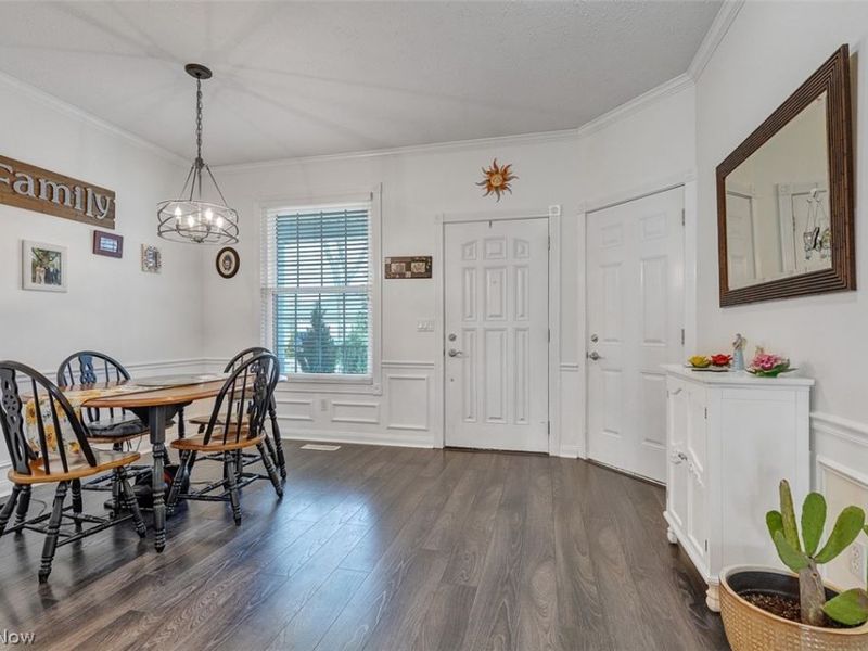 6960 Cottage Circle, North Ridgeville, OH 44039 Photo 9