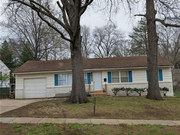 5600 W 101 Terrace, Overland Park, KS 66207