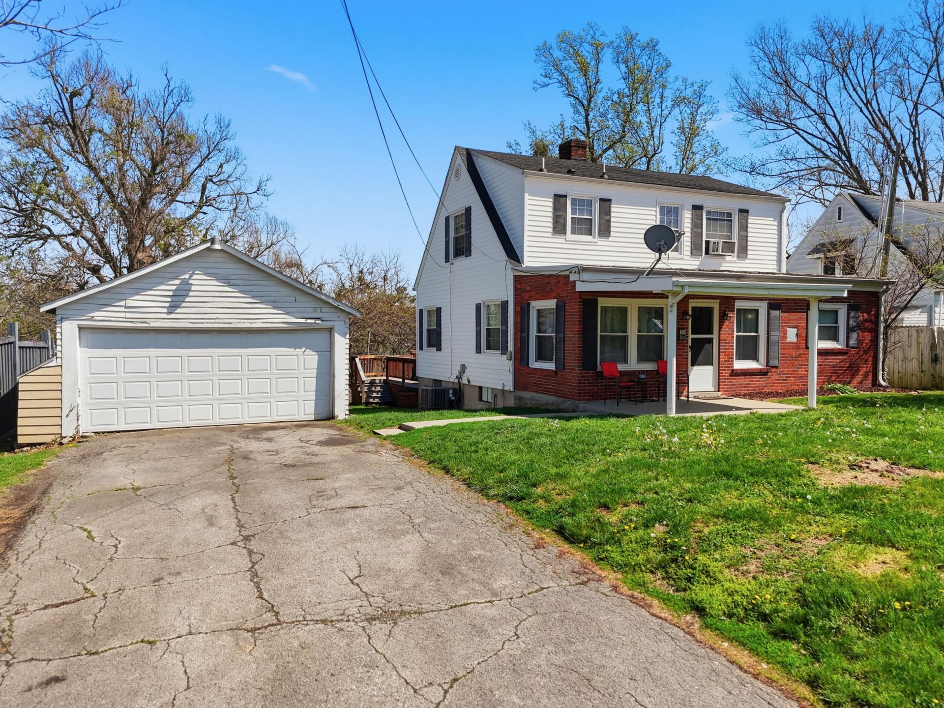 504 S College Street, Harrodsburg, KY 40330