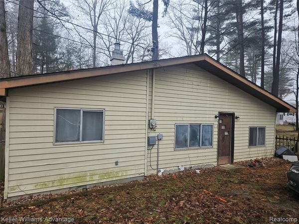 525 W Benway Road , Jerome Twp, MI 48657