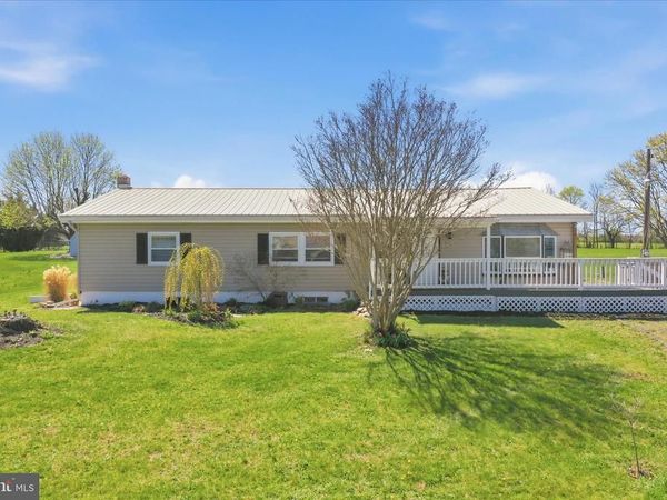 690 WILLIAMSON ROAD, GREENCASTLE, PA 17225