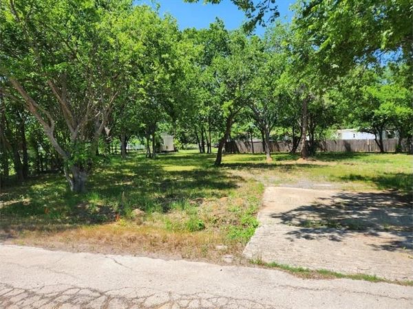 4251 Thousand Oaks Drive, Unit C, Argyle, TX 76226