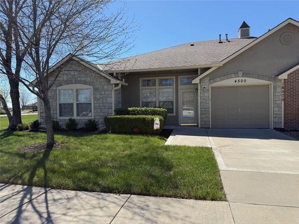 18575 W 158th Place, Unit #4500, Olathe, KS 66062