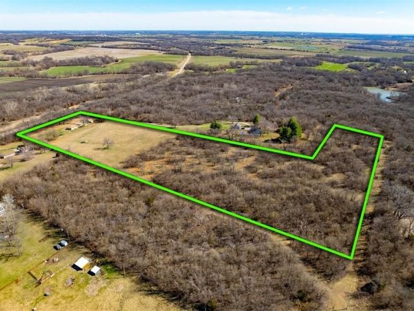 24069 Chieftain Road, Lawrence, KS 66044