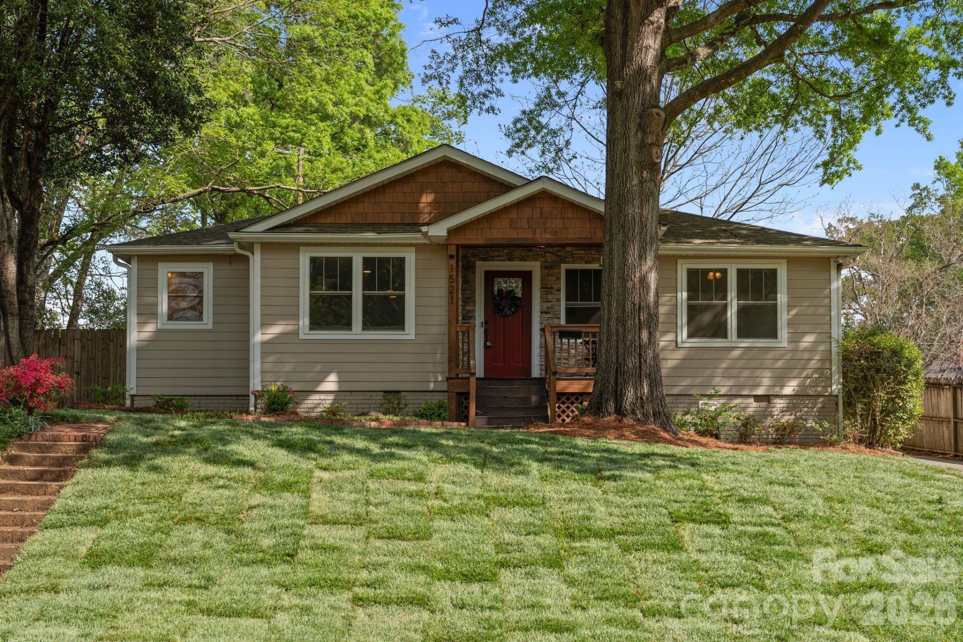 1521 Winston Drive , Charlotte, NC 28205 Main Photo