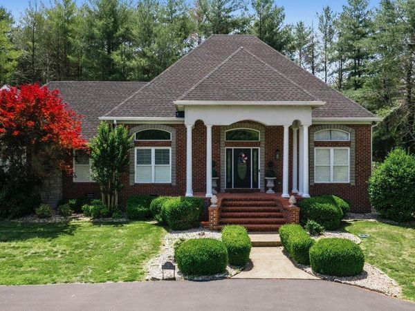 11 Whispering Pine Lane, Scottsville, KY 42164