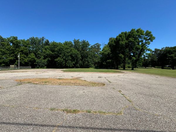 701 Tennessee St , Bolivar, TN 38008