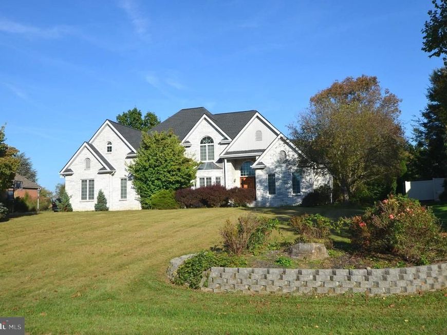 3280 Muirfield Drive , Chambersburg, PA 17202 Main Photo