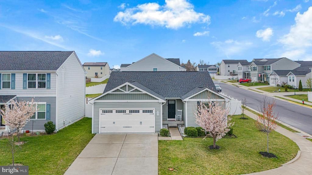 201 Coville Street, Middletown, VA 22645 Main Photo