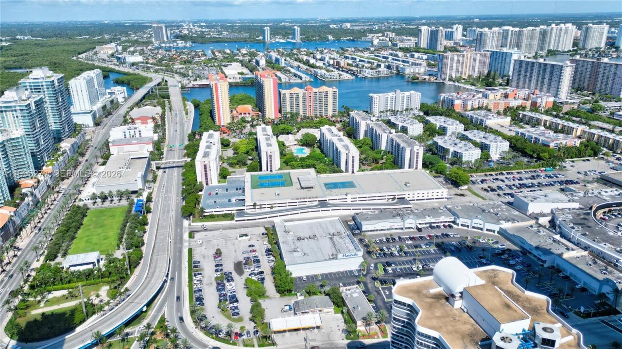 16711 Collins Ave , Unit 1004, Sunny Isles Beach, FL 33160 Photo