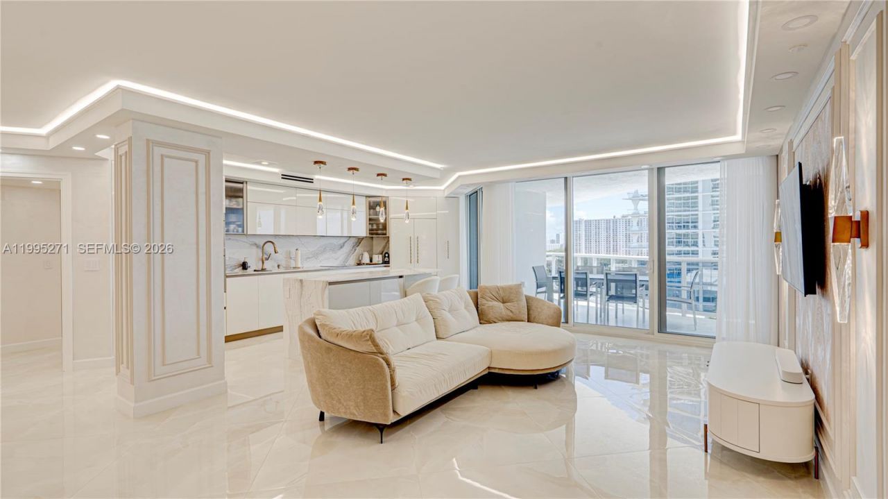 16711 Collins Ave , Unit 1004, Sunny Isles Beach, FL 33160 Photo