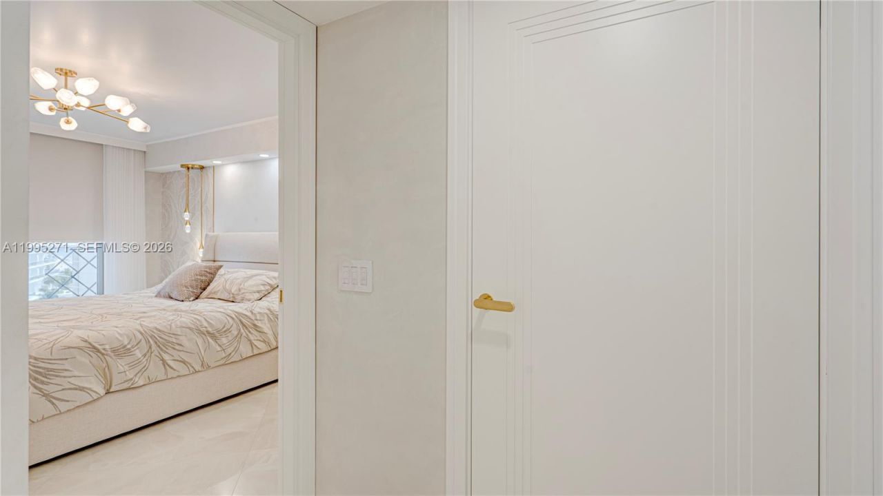 16711 Collins Ave , Unit 1004, Sunny Isles Beach, FL 33160 Photo