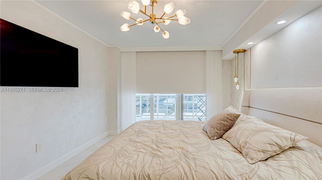 16711 Collins Ave , Unit 1004, Sunny Isles Beach, FL 33160 Photo