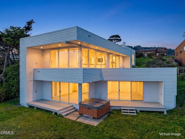 14800 Navarro Way, Manchester, CA 95459