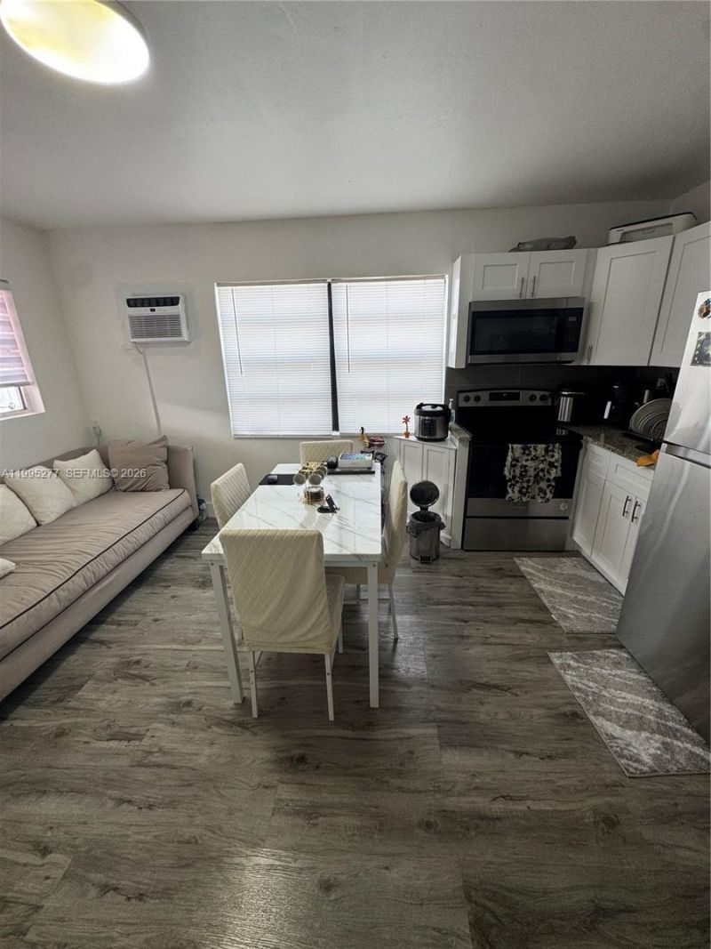 10245 SW 37th Ter , Unit B, Miami, FL 33165 Photo