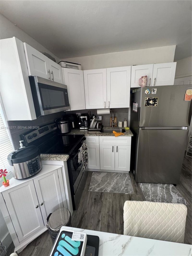 10245 SW 37th Ter , Unit B, Miami, FL 33165 Photo