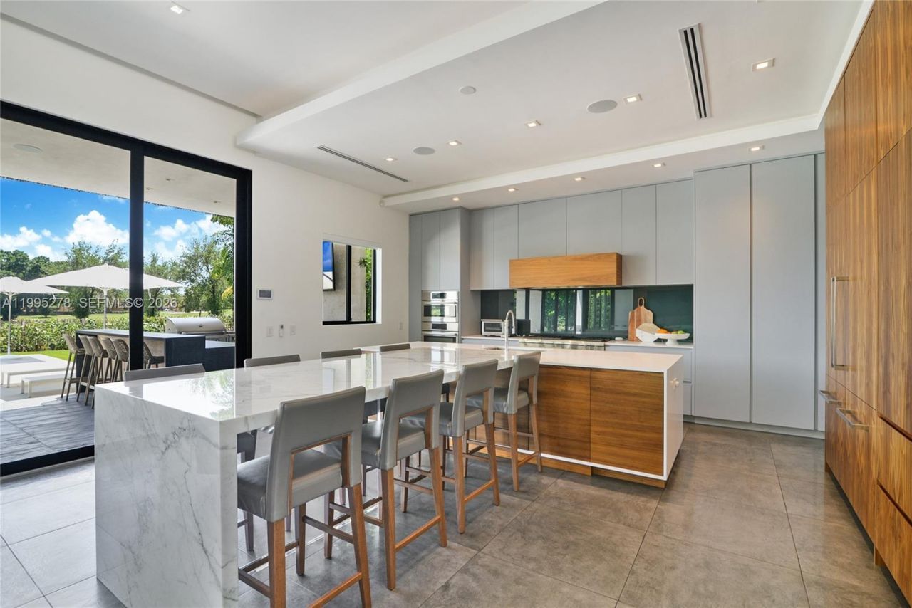 7210 S Prestwick Pl , Unit 1, Miami Lakes, FL 33014 Photo