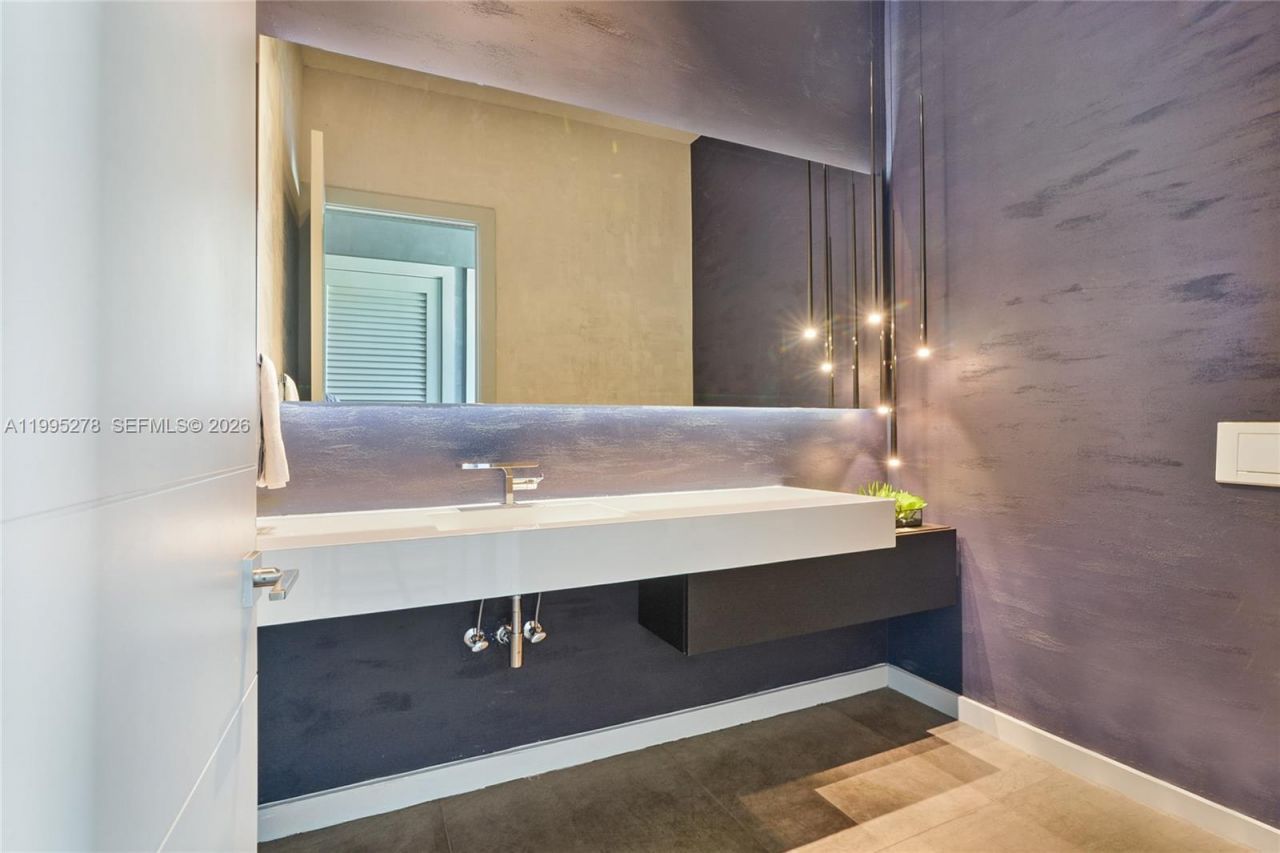 7210 S Prestwick Pl , Unit 1, Miami Lakes, FL 33014 Photo