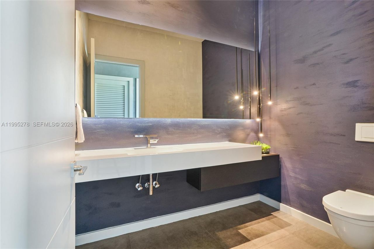 7210 S Prestwick Pl , Unit 1, Miami Lakes, FL 33014 Photo