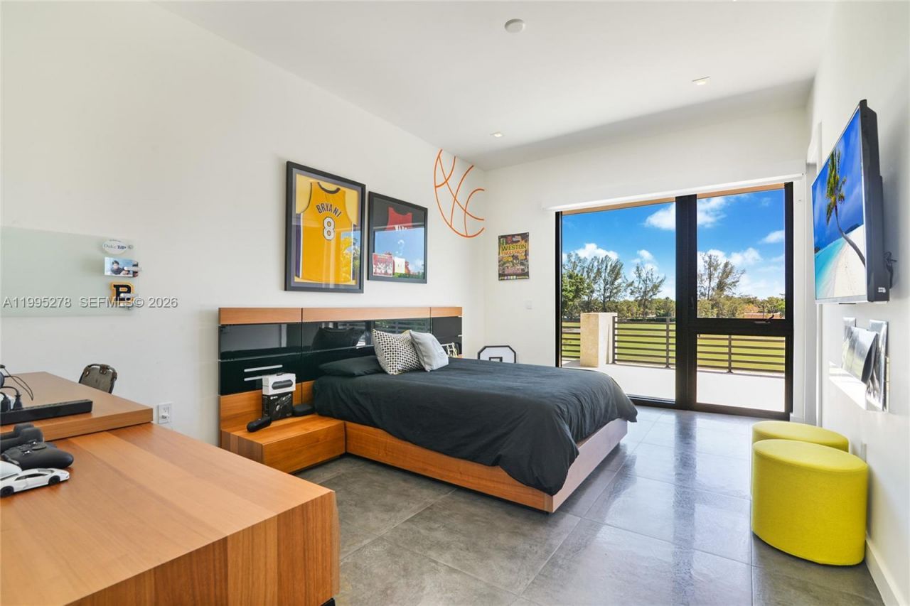 7210 S Prestwick Pl , Unit 1, Miami Lakes, FL 33014 Photo