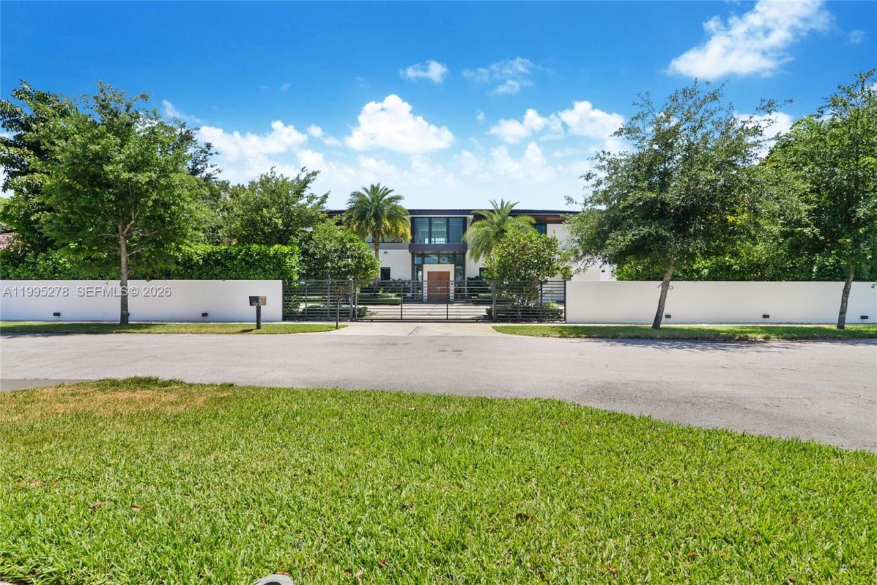 7210 S Prestwick Pl , Unit 1, Miami Lakes, FL 33014 Photo