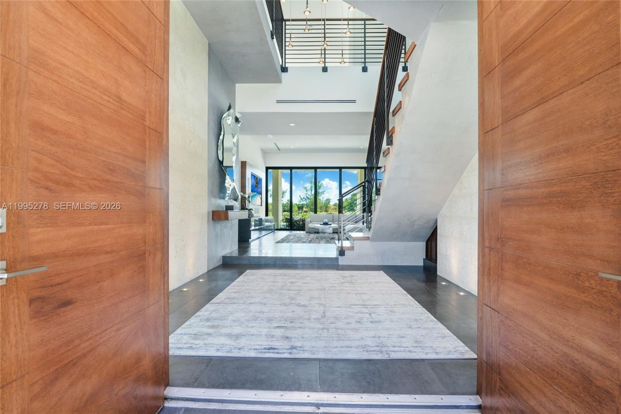 7210 S Prestwick Pl , Unit 1, Miami Lakes, FL 33014 Photo